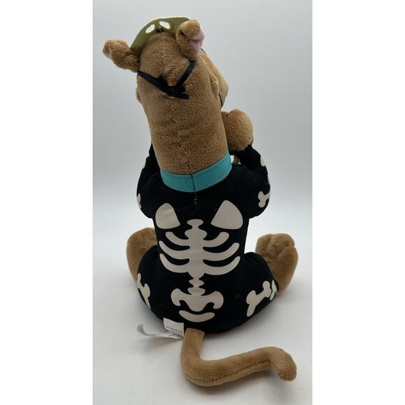 Hallmark Scooby Doo Boo Halloween Talking Vibrating Skeleton Plush WORKS - Picture 3 of 6